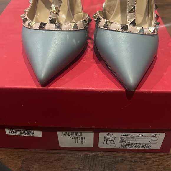 Valentino heels - Picture 4 of 4